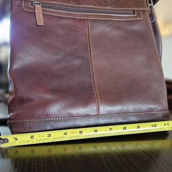 Jack George's Voyager Crossbody - Picture 6 of 8